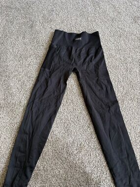 PINK Black Cool & Comfy Leggings